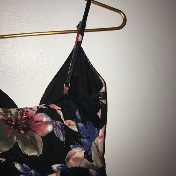 Dress - Picture 4 of 5